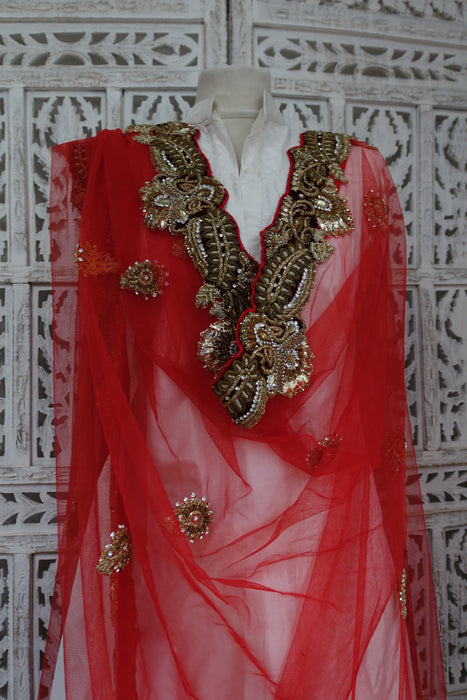 Red Wedding Dupatta With Velvet Trim - New