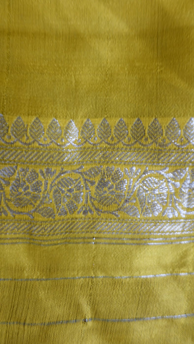 Ochre Salwar Kameez With Banarsi Silk Dupatta - UK 18/EU 44 - Preloved