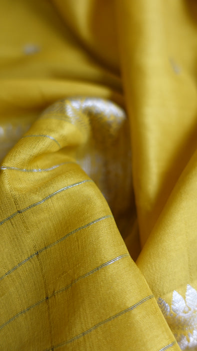 Ochre Salwar Kameez With Banarsi Silk Dupatta - UK 18/EU 44 - Preloved