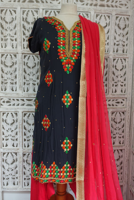 Charcoal And Coral Embroidered Salwar Suit - UK 12/38 - Preloved