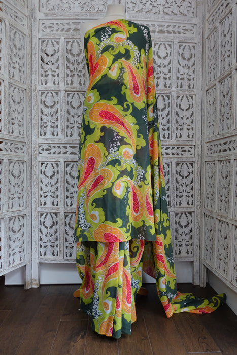 Green Pink Retro Vintage Sari - Preloved