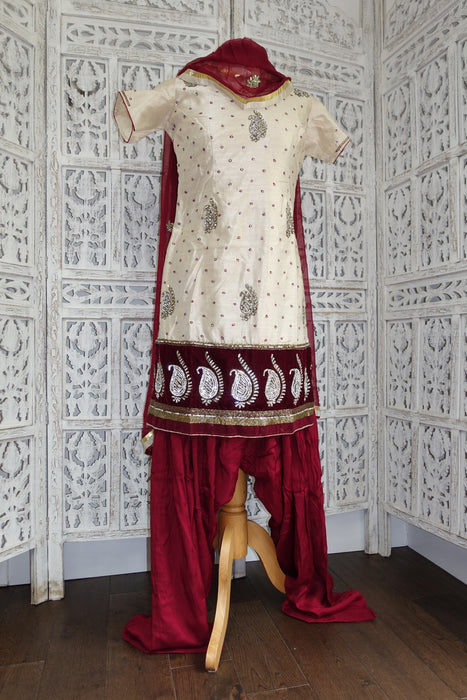 Cream & Maroon Salwar Kameez UK 10 / EU 36 - Preloved - Indian Suit Company