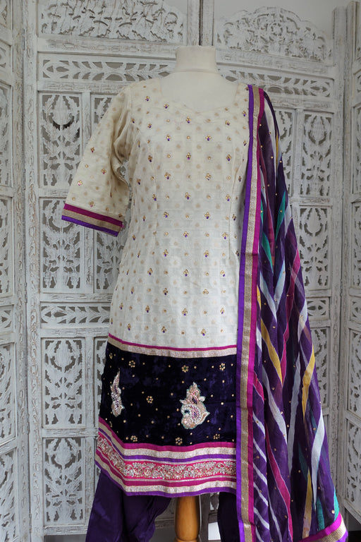 Cream & Purple Salwar Kameez UK 12 / EU 38 - Preloved - Indian Suit Company