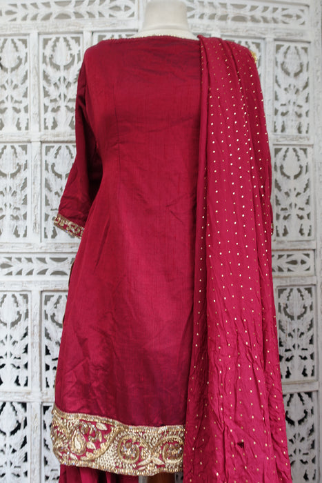 Dark Red Off Shoulder Salwar Kameez - UK 14/EU 40 - Preloved