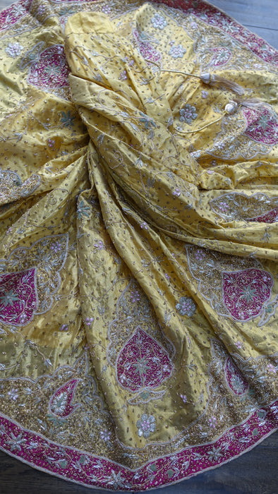 Gold Vintage Wedding Lengha - UK 22 / EU 48 - Preloved
