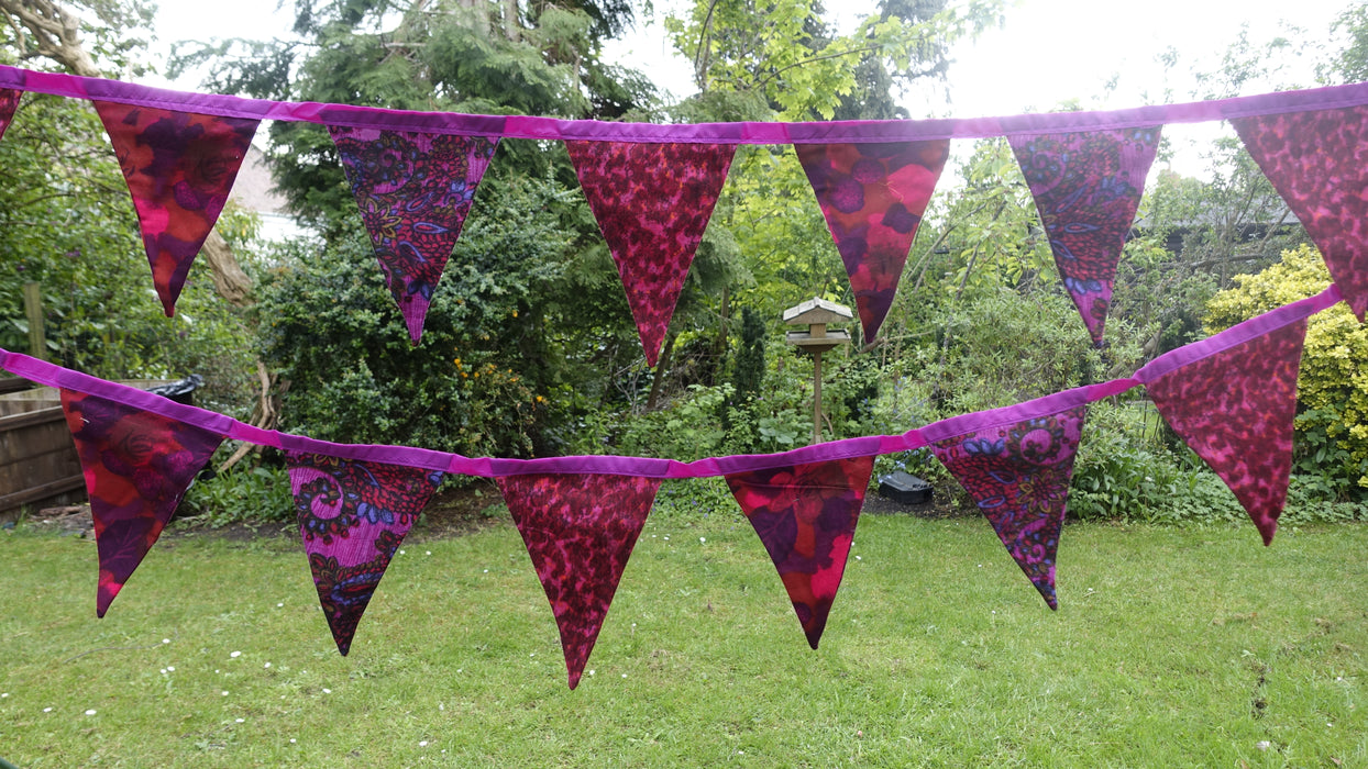 Dark Reds Plum Cotton Retro Printed Bunting - 6-7 Metres
