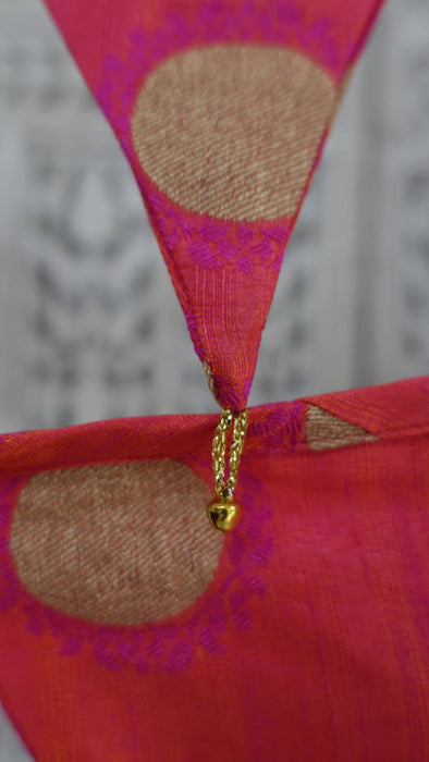 Coral With Matt Gold Spots With Gold Bells - 14 Metres