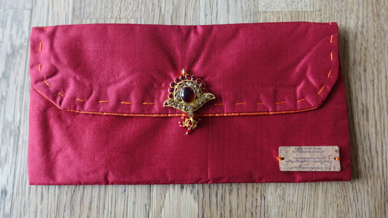 Maroon Vintage Silk With Red Jewel Clasp Gift Envelope