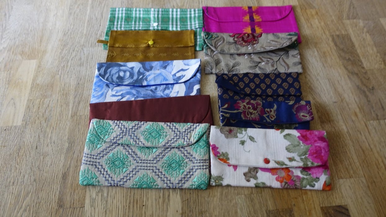 Vintage Silk & Reclaimed Fabric Gift Shagun / Envelopes – Pack of 5 (Clearance)