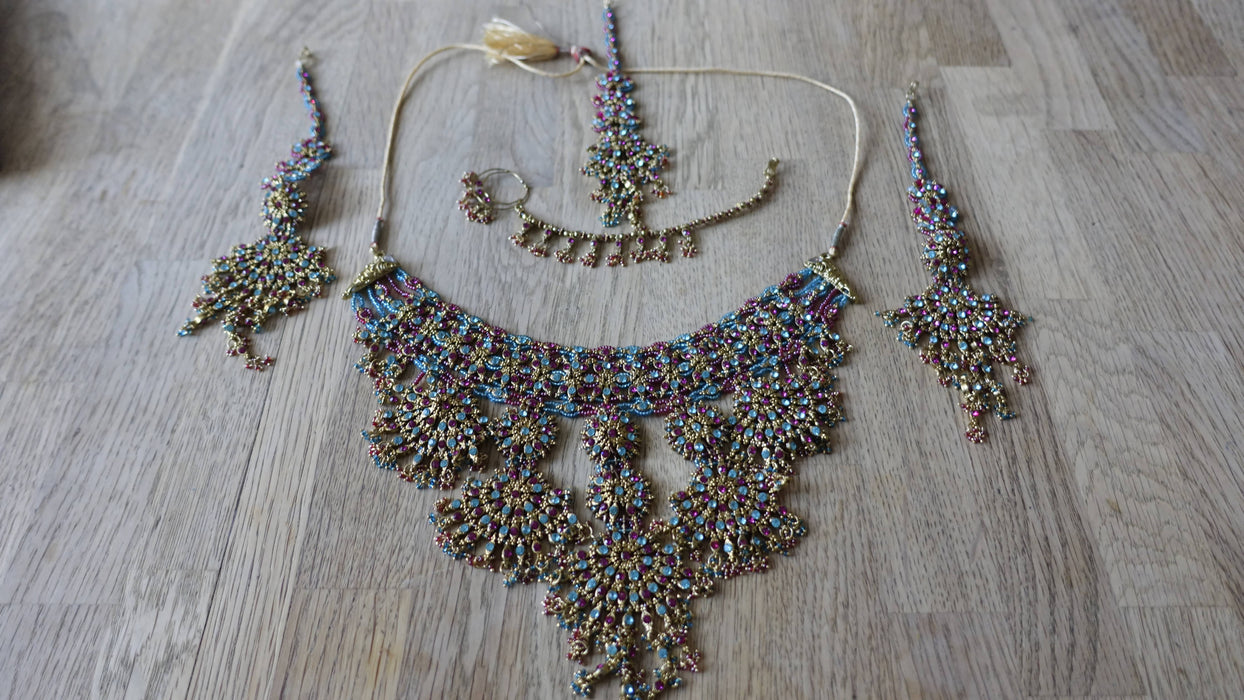 Pastel Blue And Pink 4 Piece Necklace Set - New