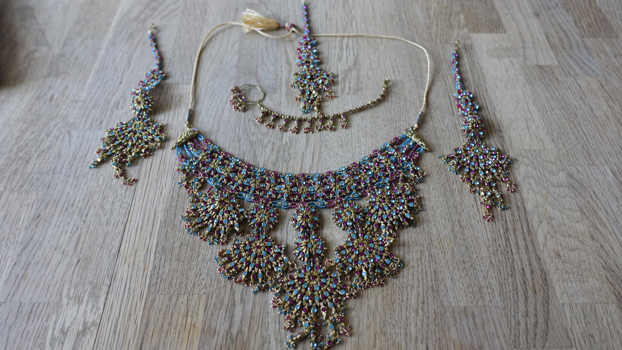 Pastel Blue And Pink 4 Piece Necklace Set - New