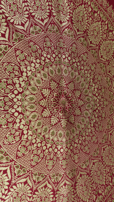 Red  Woven Large Decorative Tablecloth