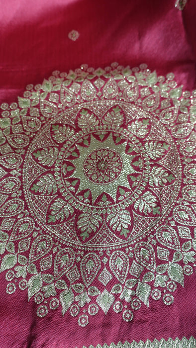 Red  Woven Large Decorative Tablecloth