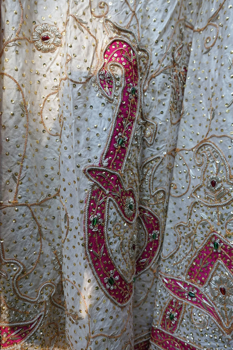 Cream Silk Vintage Lengha - Free Size - Preloved