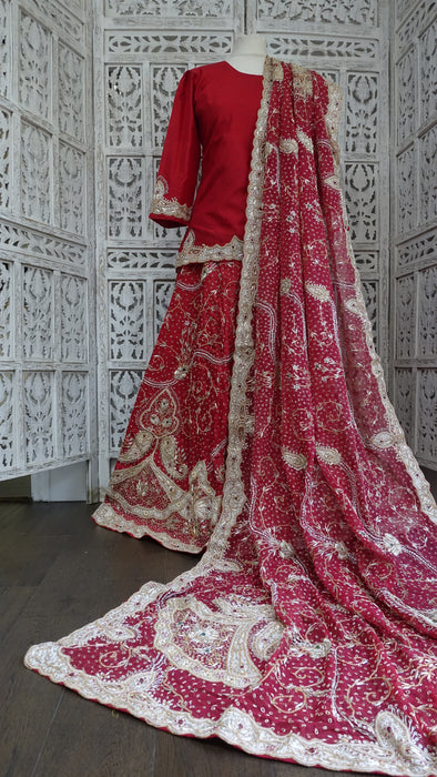 Red Vintage Silk Wedding Lengha - UK 10 / EU 36 - Preloved