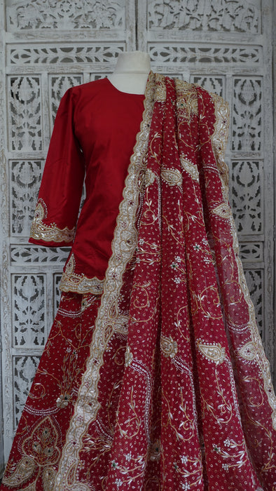 Red Vintage Silk Wedding Lengha - UK 10 / EU 36 - Preloved