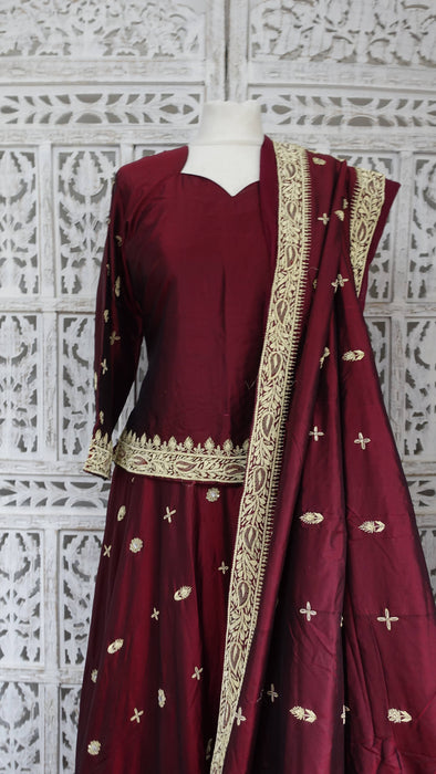 Maroon Vintage Silk 3PC Lengha - UK 12/EU 38 - Preloved