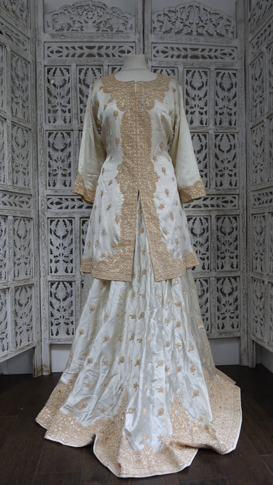 Off White Sateen Silk Vintage Lengha - UK 12/EU 38 - New