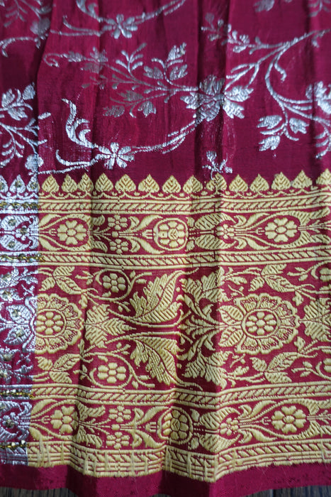 Maroon Pure Tanchoi Embellished Silk Sari With Blouse - Preloved
