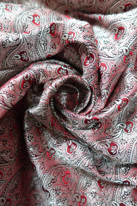Red And Silver Zari Tanchoi Silk With Blouse Fabric - New