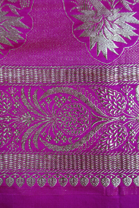 Hot Pink Vintage Wedding Banarsi Silk With Blouse To Fit 35 Bust - New
