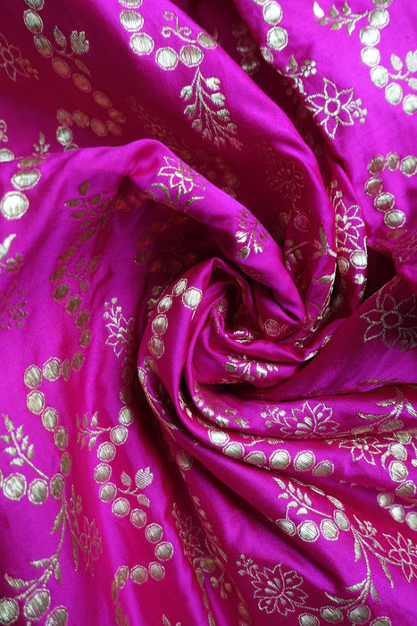 Hot Pink Vintage Wedding Banarsi Silk With Blouse To Fit 35 Bust - New