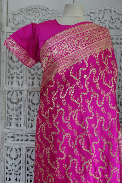 Hot Pink Vintage Wedding Banarsi Silk With Blouse To Fit 35 Bust - New