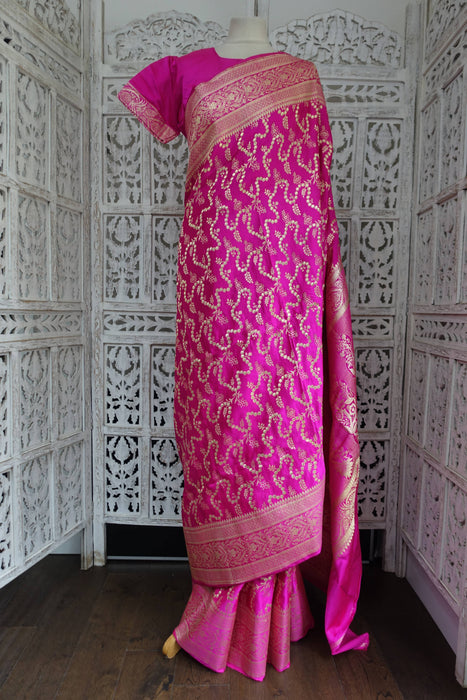 Hot Pink Vintage Wedding Banarsi Silk With Blouse To Fit 35 Bust - New