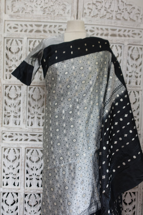 Silver Grey And Black Brocade Silk With Blouse To Fit 36 Bust - New