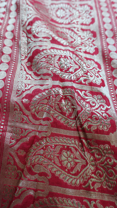 Red And Gold  Heavy Vintage Gold Zari Sari - Preloved
