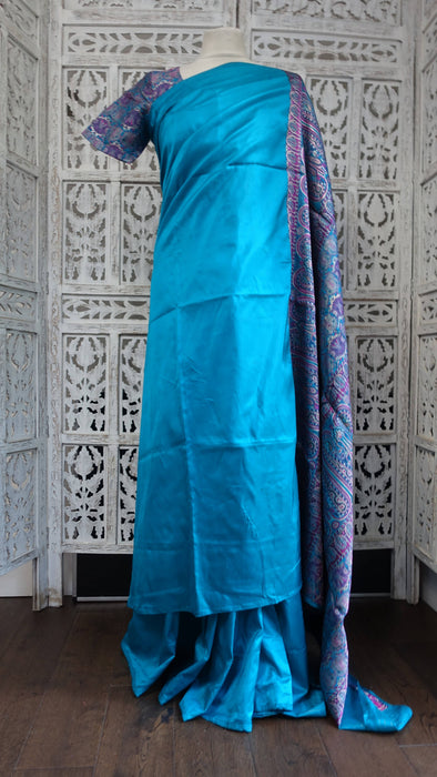 Blue Silk With Banarsi Detailing Blouse To Fit 35 Bust - Preloved