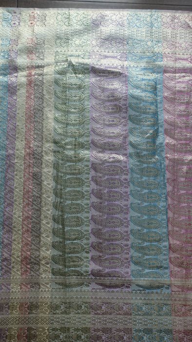Cream Vintage Woven Silk With Pastel Coloured Palla - Preloved