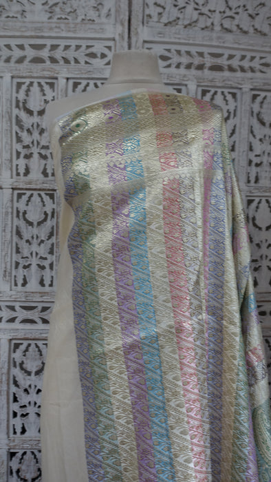 Cream  Vintage Woven Silk With Pastel Coloured Palla - Preloved