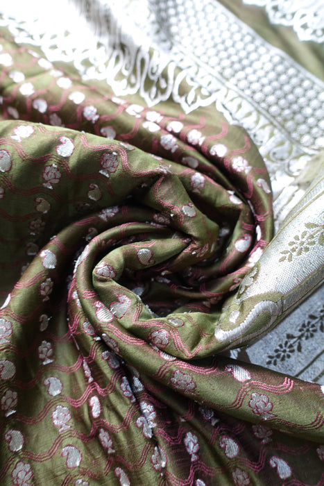 2 Tone Green Silk Tanchoi Sateen Silk - Preloved