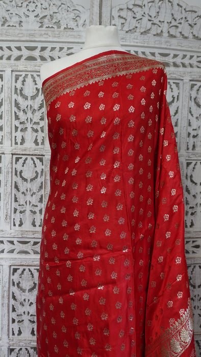 Red Brocade Vintage Wedding Sari - Preloved