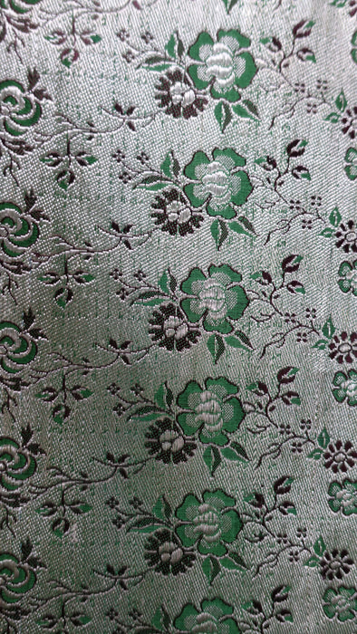 Red And Green Really Heavy Vintage Banarsi Sari - Preloved