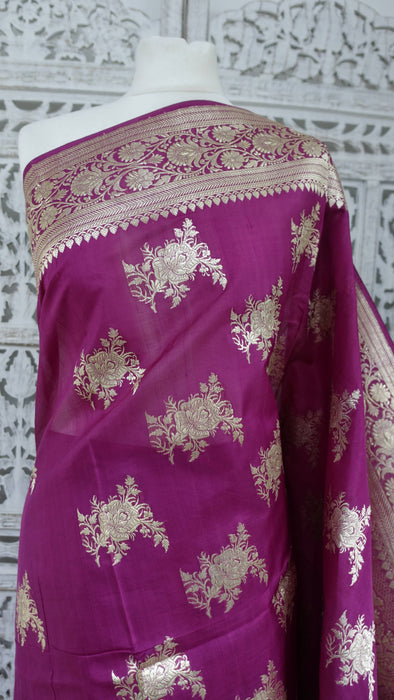 Vivid Purple Sari With Blouse Piece - New