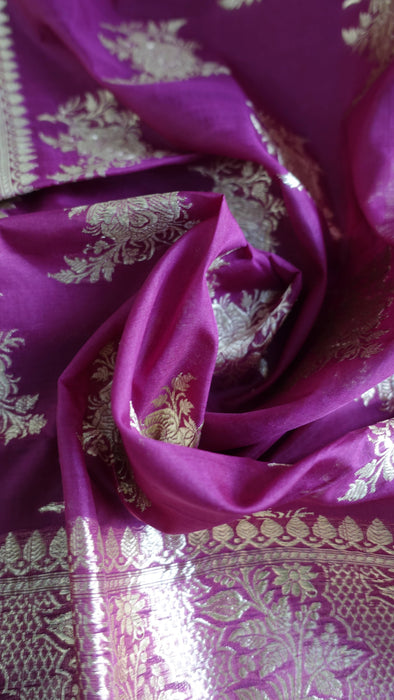 Vivid Purple Sari With Blouse Piece - New