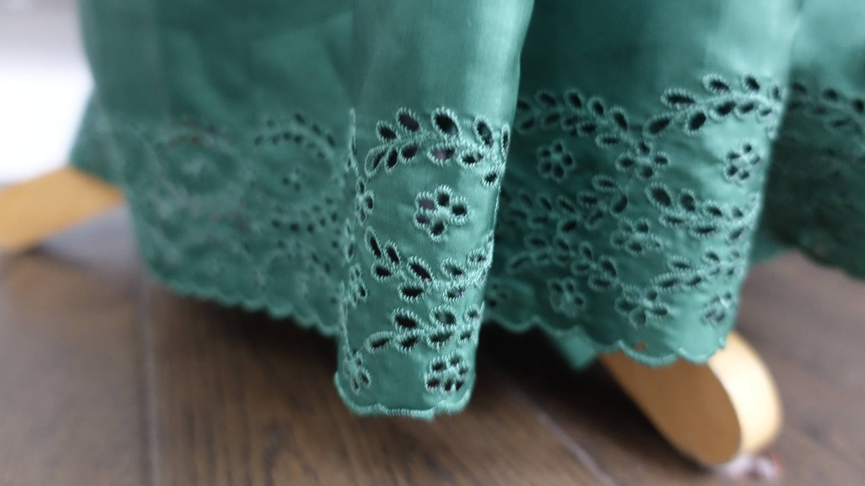 Forest Green Vintage Pure Silk Embroidered Cutwork Sari -Preloved