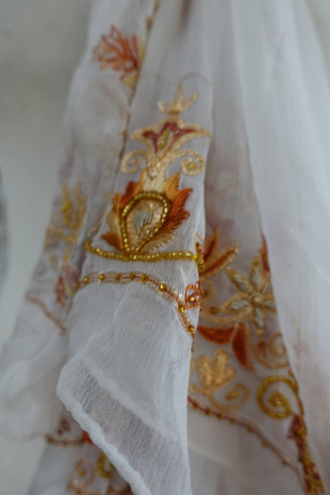 White Vintage Embellished Dupatta - New