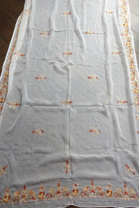 White Vintage Embellished Dupatta - New