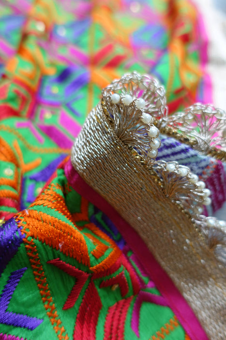 Narrow Phulkari Embroidered Shawl - New
