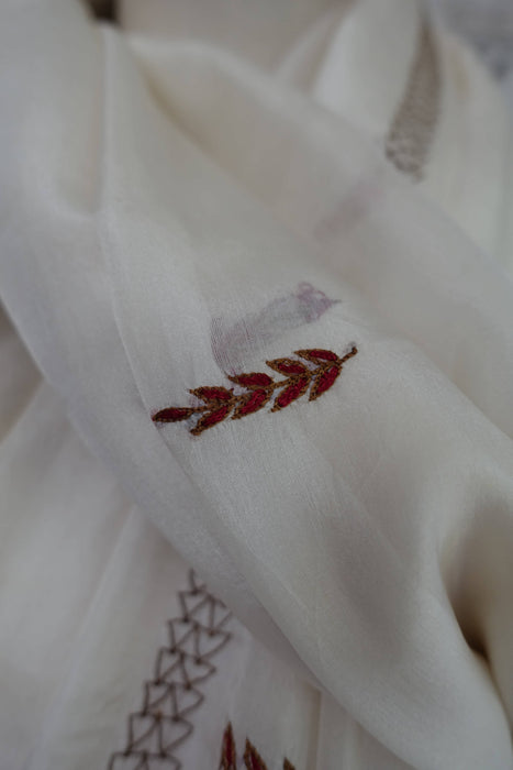 Off White Silk Vintage Dupatta - New