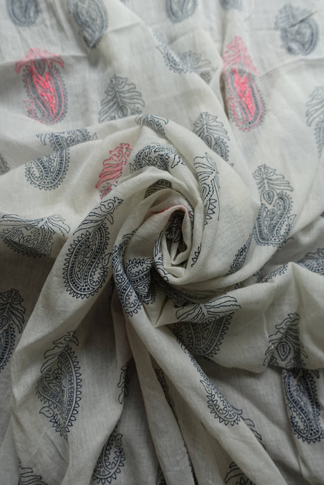 White Cotton Paisley Printed Dupatta - New