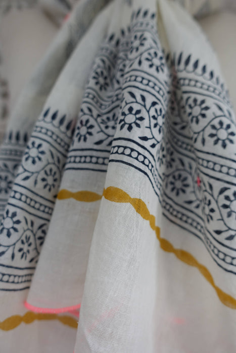White Cotton Paisley Printed Dupatta - New