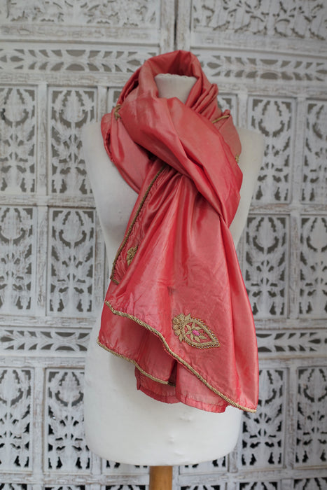 Peach Vintage Silk Zardosi Dupatta - Preloved