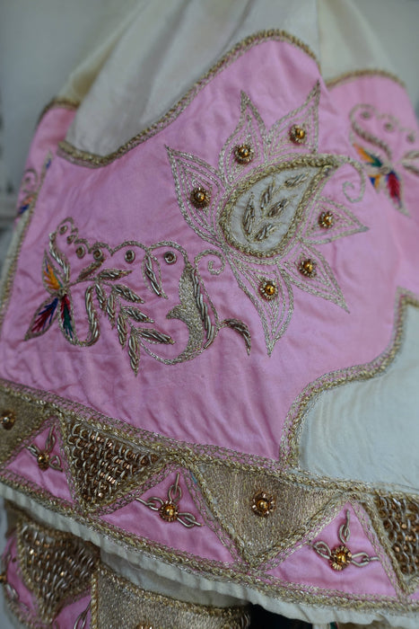 Cream Vintage Silk With Pale Pink And Blue Silk Zardosi - New