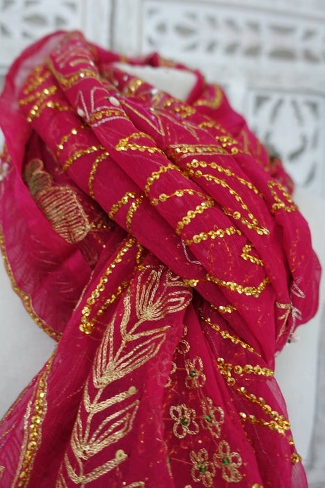 Raspberry Red Vintage Dupatta - New