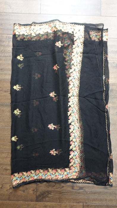 Black Vintage Embroidered Dupatta - New
