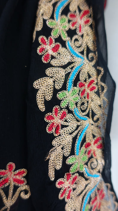 Black Vintage Embroidered Dupatta - New